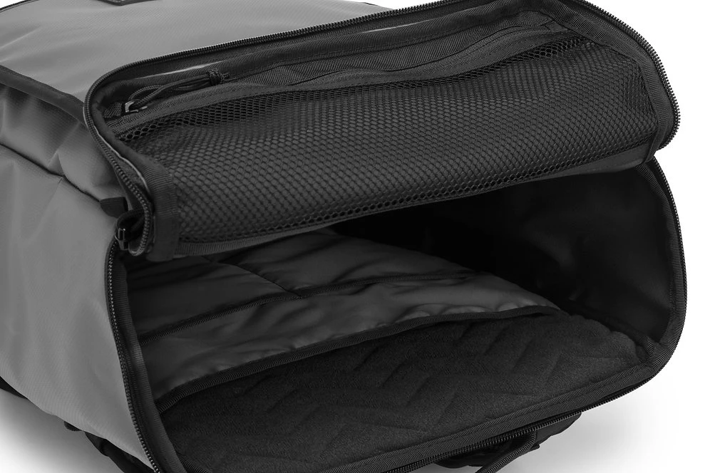 Chrome Industries Volcan Backpack 3 Chrome Industries Volcan Backpack - Image 3