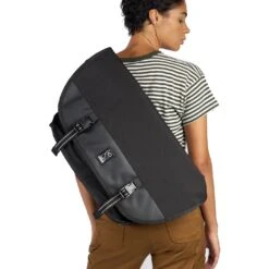 CHROME Citizen Messenger Bag - 24 L - Black XRF Reflective 14 CHROME Citizen Messenger Bag - 24 L - Black XRF Reflective -Chrome Industries Outlet Store bg 002 citizen messenger bag kuriertasche 24 l 1 1540926