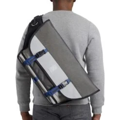 CHROME Citizen Messenger Bag - 24 L - Fog -Chrome Industries Outlet Store bg 002 fg citizen messenger bag fog 3 1342302