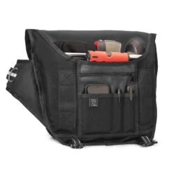 CHROME Mini Metro Messenger Bag - 20.5 L - Black -Chrome Industries Outlet Store hrome mini metro messenger bag kuriertasche 5 1548528